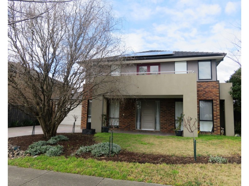 30 Hawkstowe Parade, South Morang VIC 3752