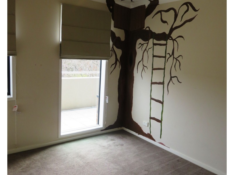 30 Hawkstowe Parade, South Morang VIC 3752