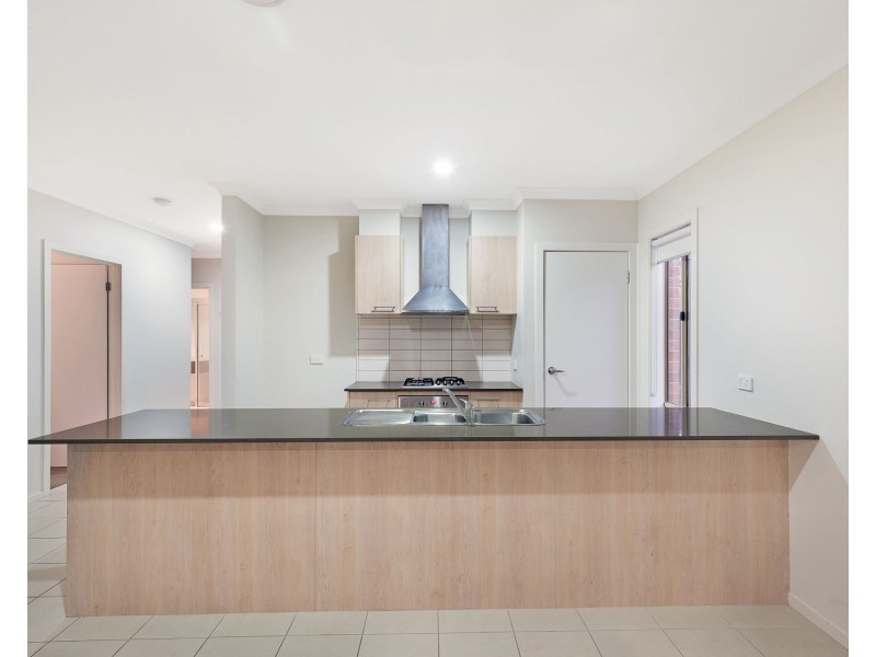 4 Domain Way, Craigieburn VIC 3064