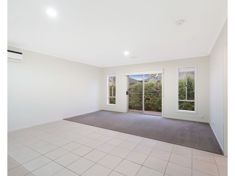 4 Domain Way, Craigieburn VIC 3064