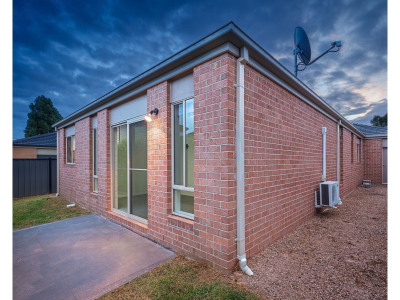 4 Domain Way, Craigieburn VIC 3064