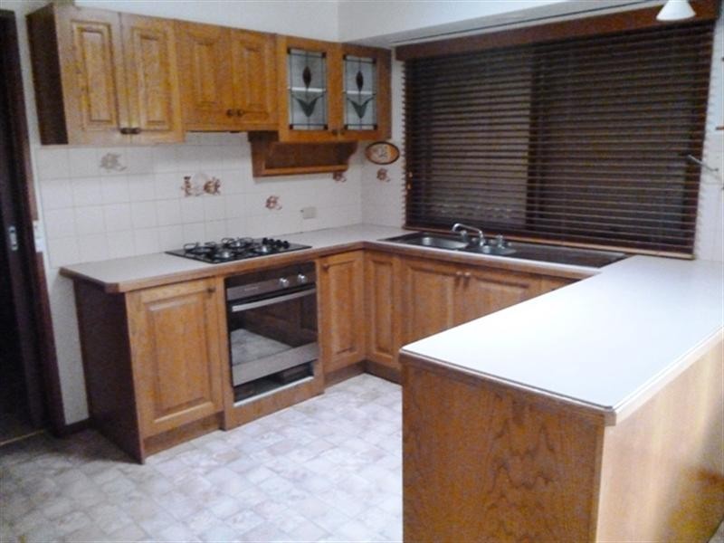 1 Madigan Crescent, Mill Park VIC 3082