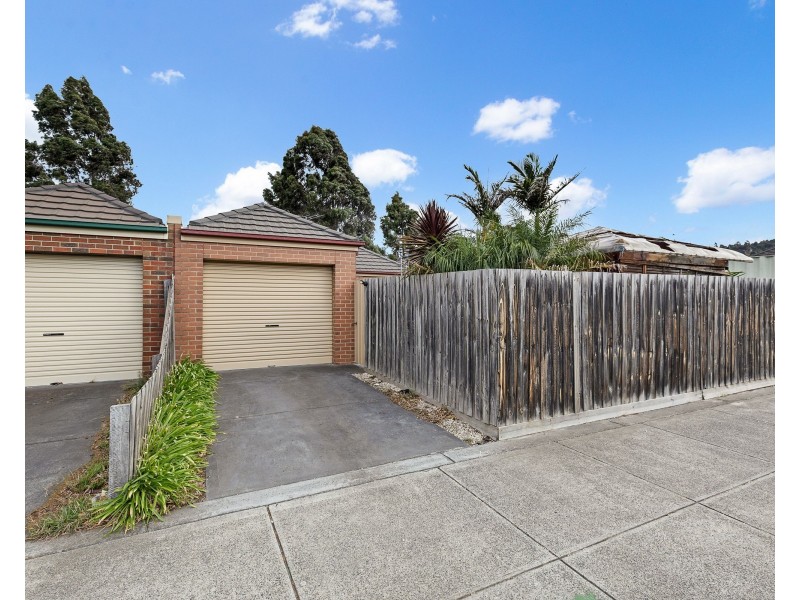 18 Nouvelle Grove, South Morang VIC 3752