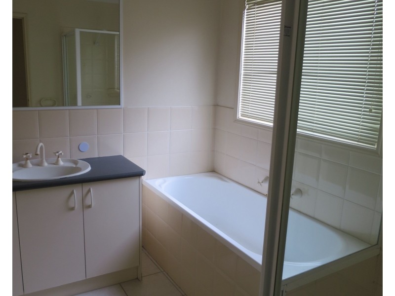 40/292 McKimmies Road, Mill Park VIC 3082