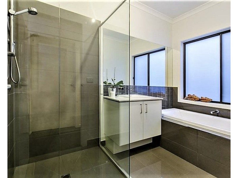 21 Ambrosia Close, Epping VIC 3076