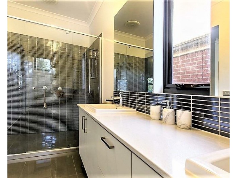 21 Ambrosia Close, Epping VIC 3076