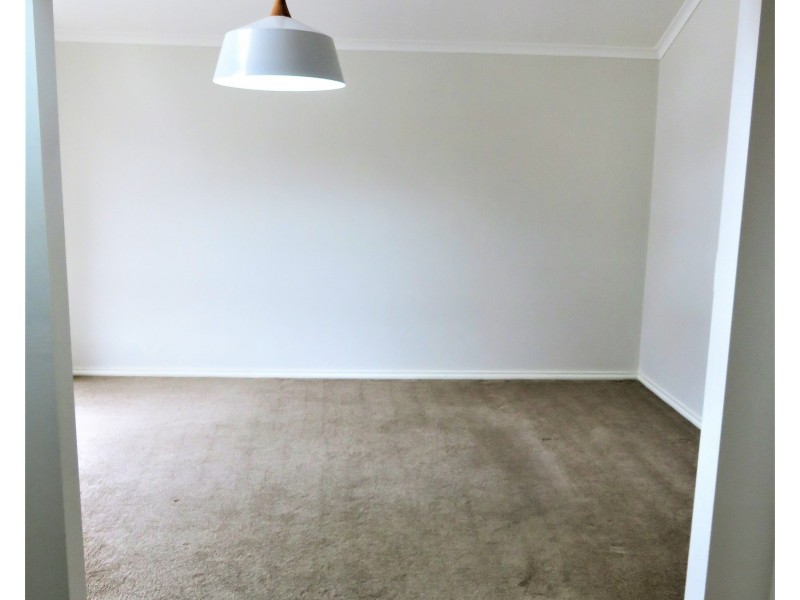 2/74 Arthur Phillip Way, Mill Park VIC 3082