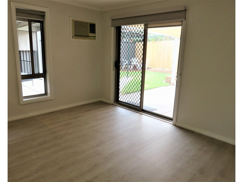 2/74 Arthur Phillip Way, Mill Park VIC 3082