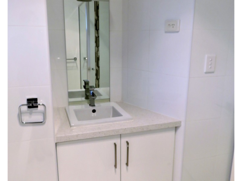 2/74 Arthur Phillip Way, Mill Park VIC 3082