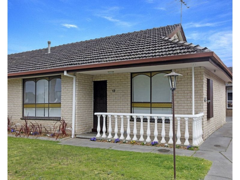 13/9 Seaver Grove, Reservoir VIC 3073