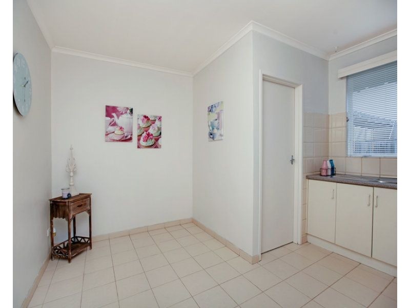 13/9 Seaver Grove, Reservoir VIC 3073