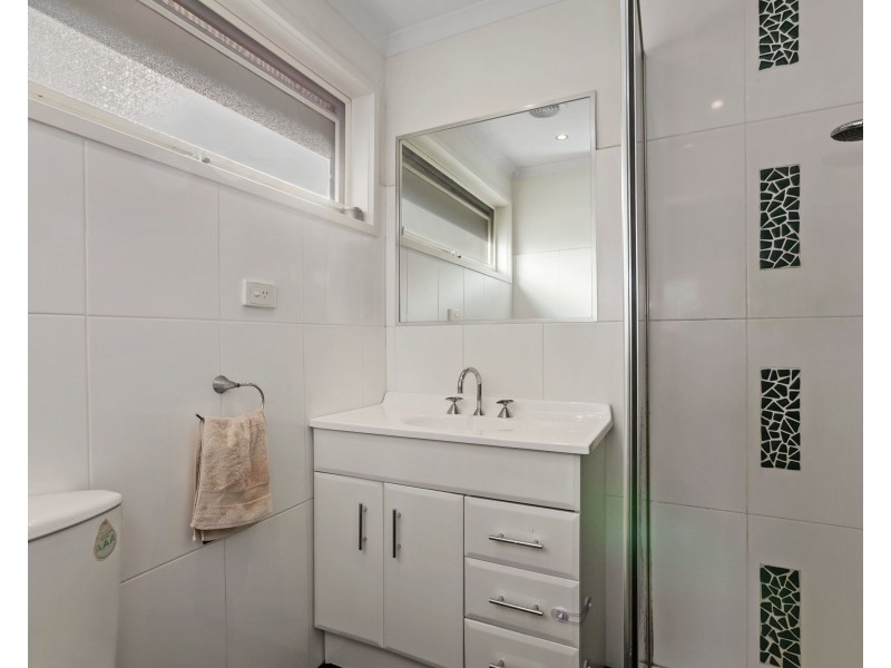 6 Gillespie Place, Epping VIC 3076
