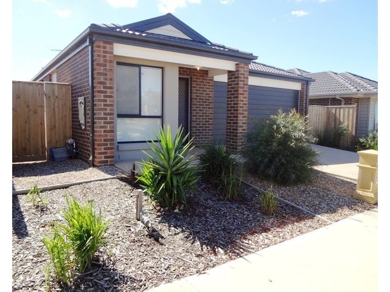 24 Balvicar Way, Mernda VIC 3754