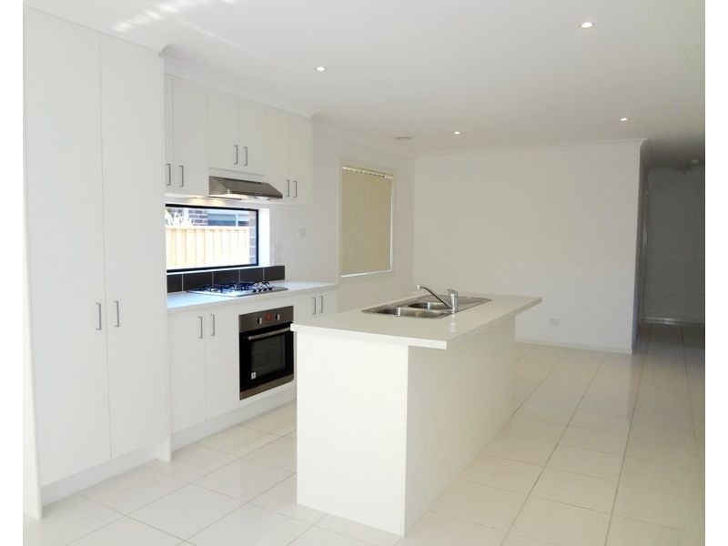 24 Balvicar Way, Mernda VIC 3754