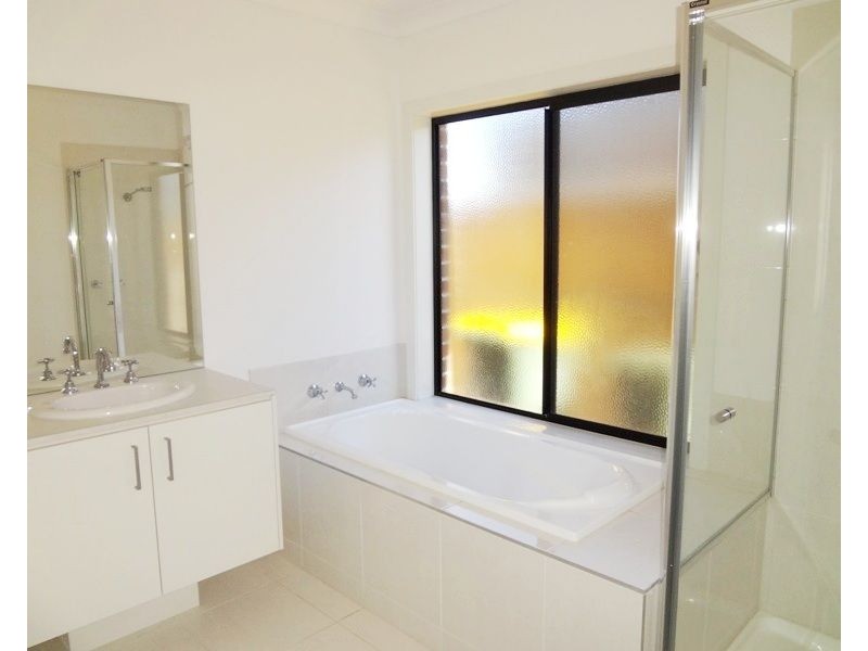 24 Balvicar Way, Mernda VIC 3754