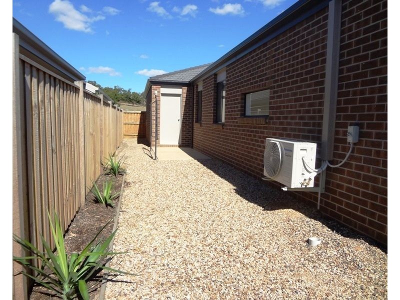 24 Balvicar Way, Mernda VIC 3754