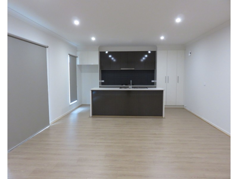 25 Woodcutters Grove, Epping VIC 3076