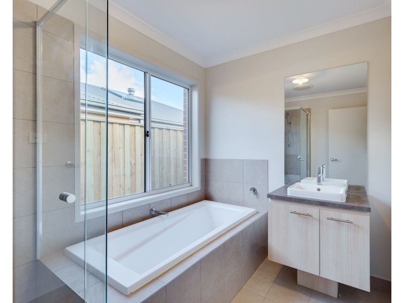 20 Wimmera Crescent, Wollert VIC 3750