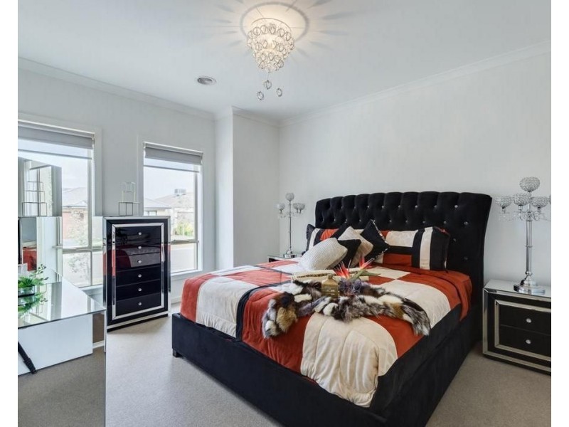 50 Moor Park Drive, Craigieburn VIC 3064