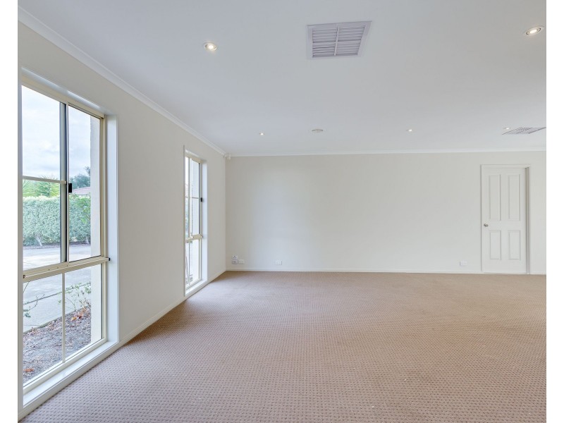 3 Hayes Close, Wallan VIC 3756