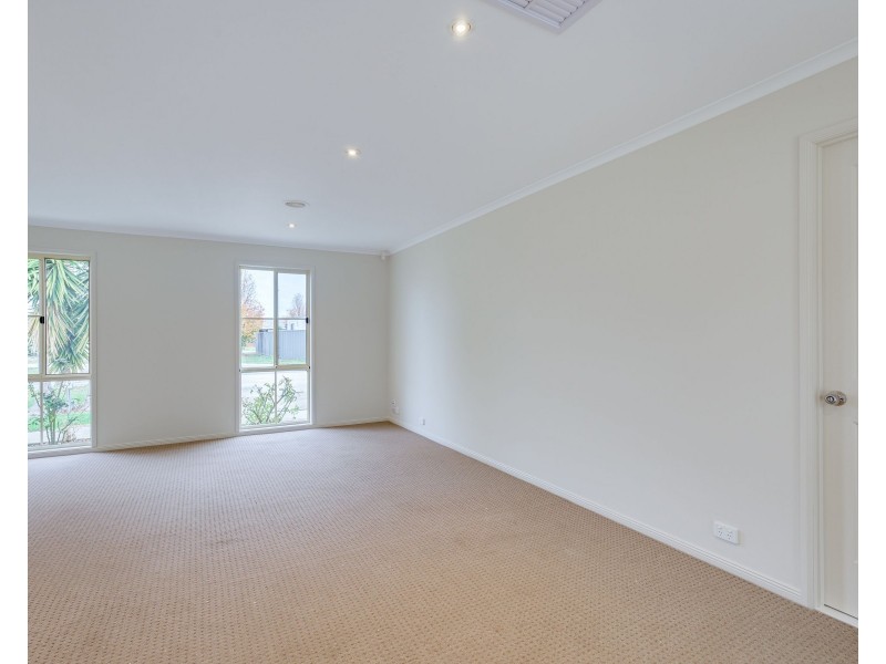 3 Hayes Close, Wallan VIC 3756