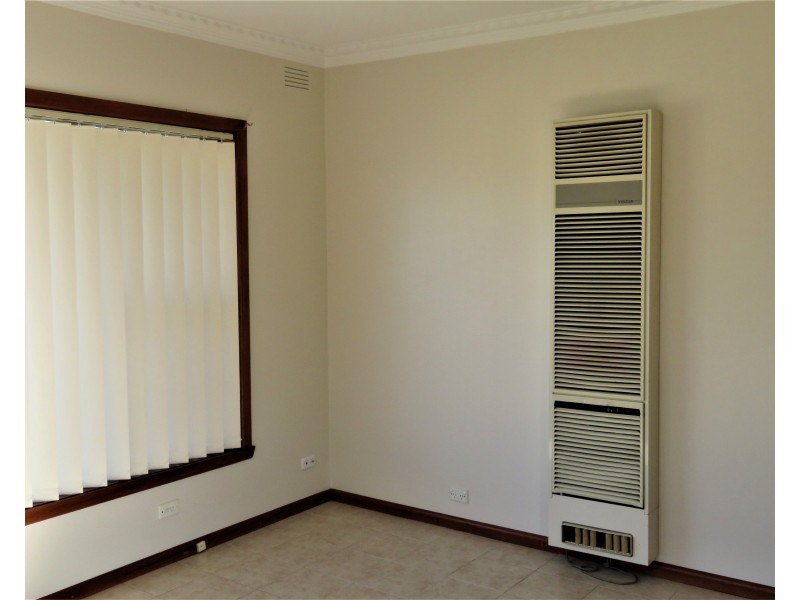 1/48 Memorial Avenue, Epping VIC 3076