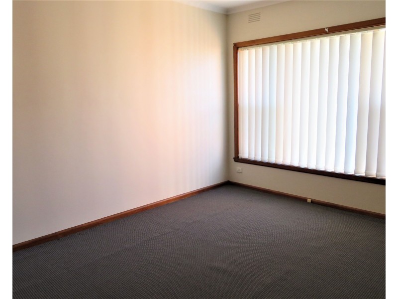 1/48 Memorial Avenue, Epping VIC 3076