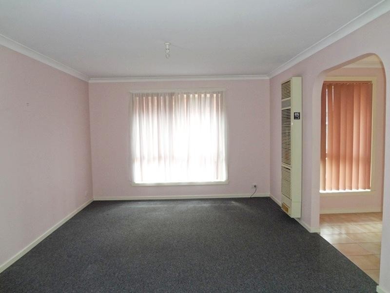 2/14 Teneriffe Close, Epping VIC 3076