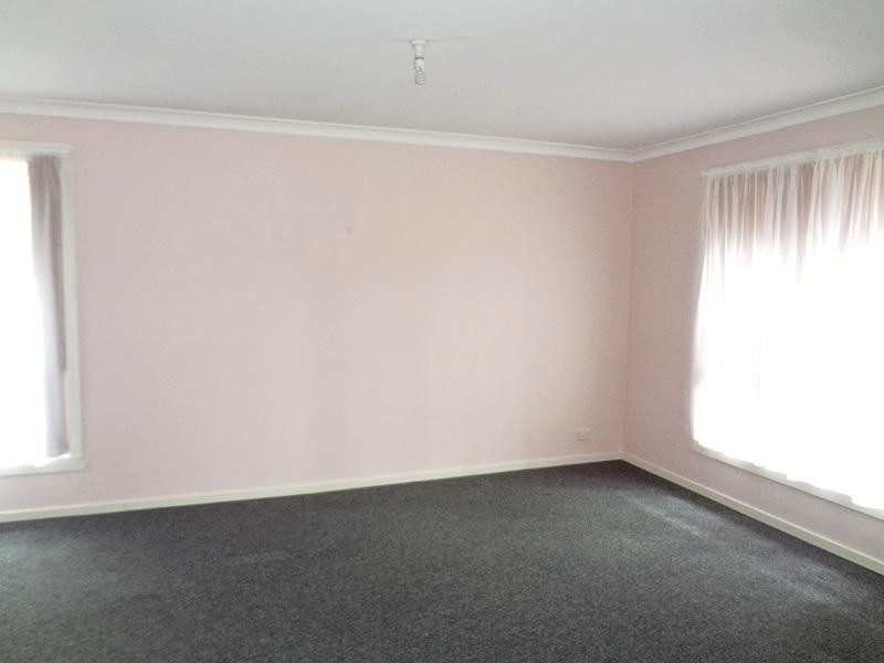 2/14 Teneriffe Close, Epping VIC 3076