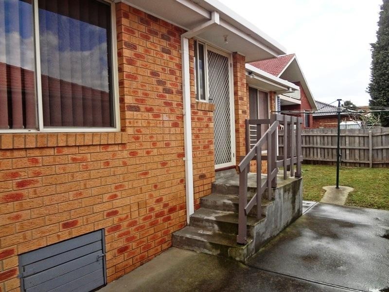 2/14 Teneriffe Close, Epping VIC 3076