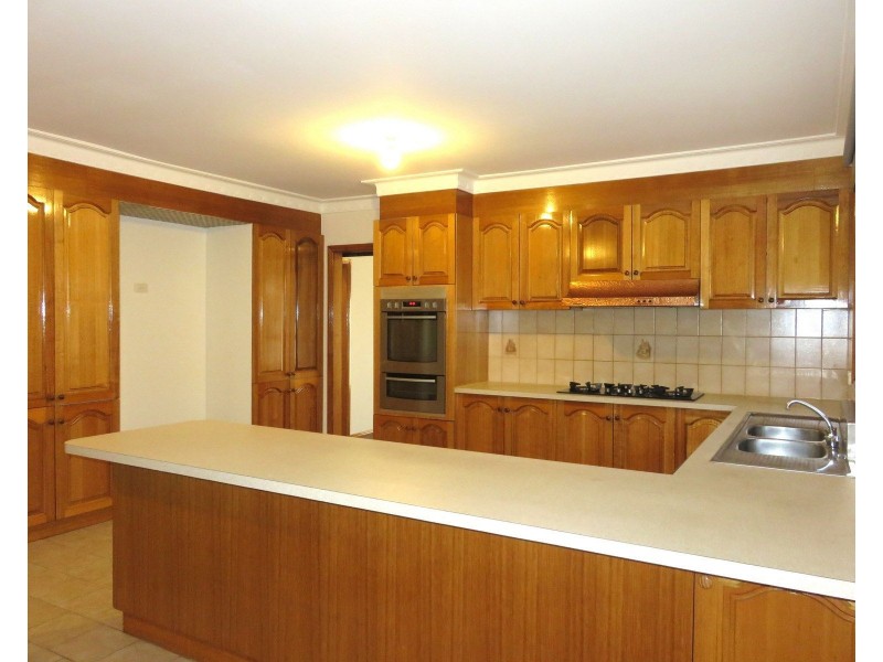 99 Grand Parade, Epping VIC 3076