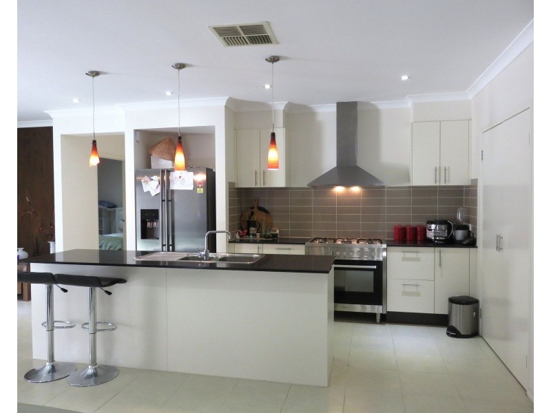 21 Empress Avenue, Wollert VIC 3750