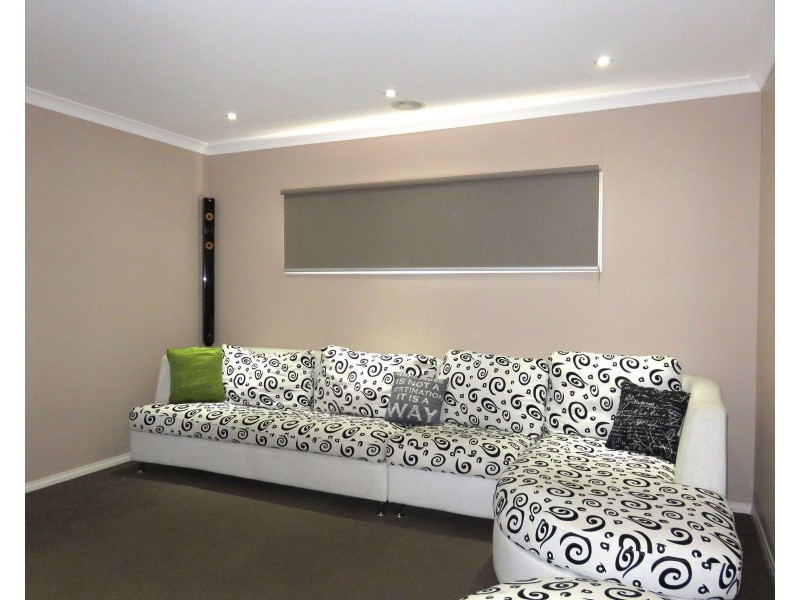 21 Empress Avenue, Wollert VIC 3750