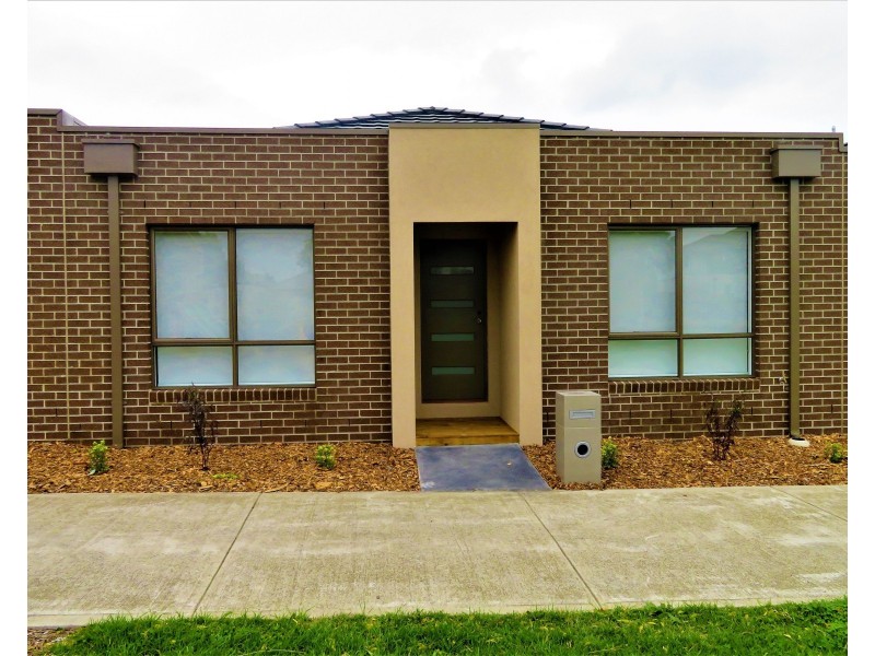 18 and 22 Lehmann Walk, Epping VIC 3076