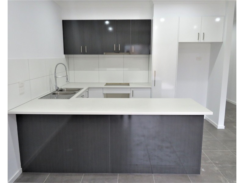 18 and 22 Lehmann Walk, Epping VIC 3076