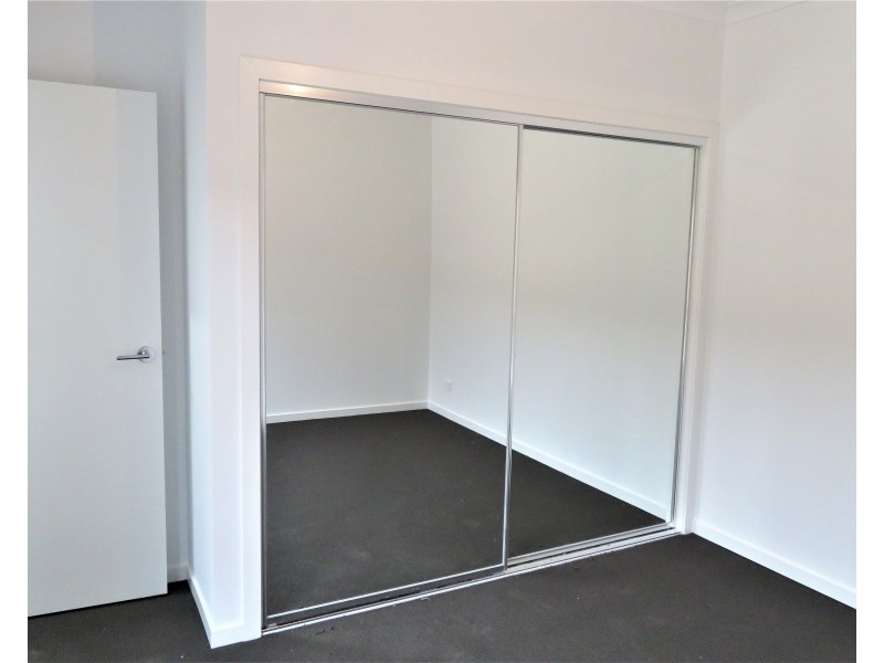 18 and 22 Lehmann Walk, Epping VIC 3076