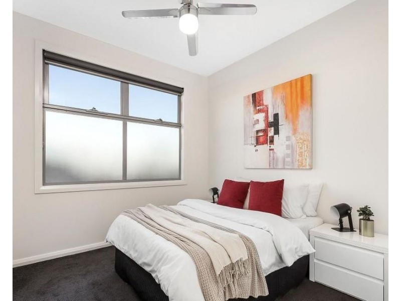 1/76 Bindi Street, Glenroy VIC 3046