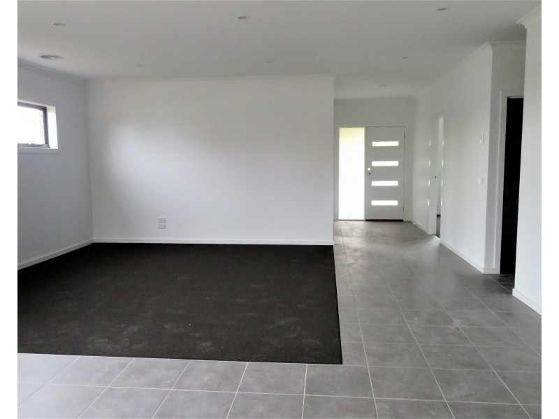 26 Lehmann Walk, Epping VIC 3076