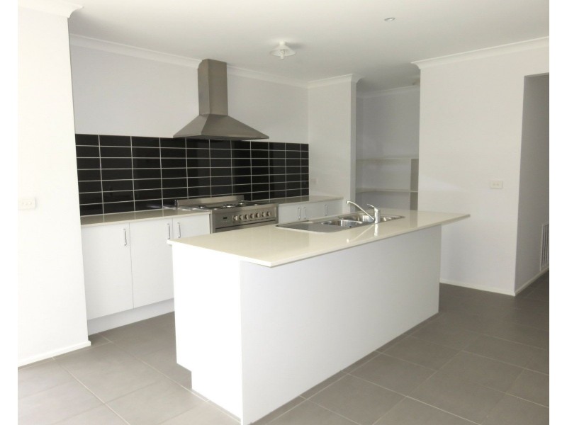128 Allumba Way, Wollert VIC 3750