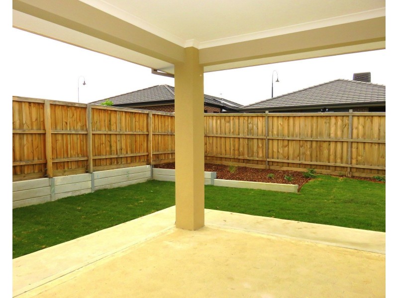 21 Gyrfalcon Way, Doreen VIC 3754