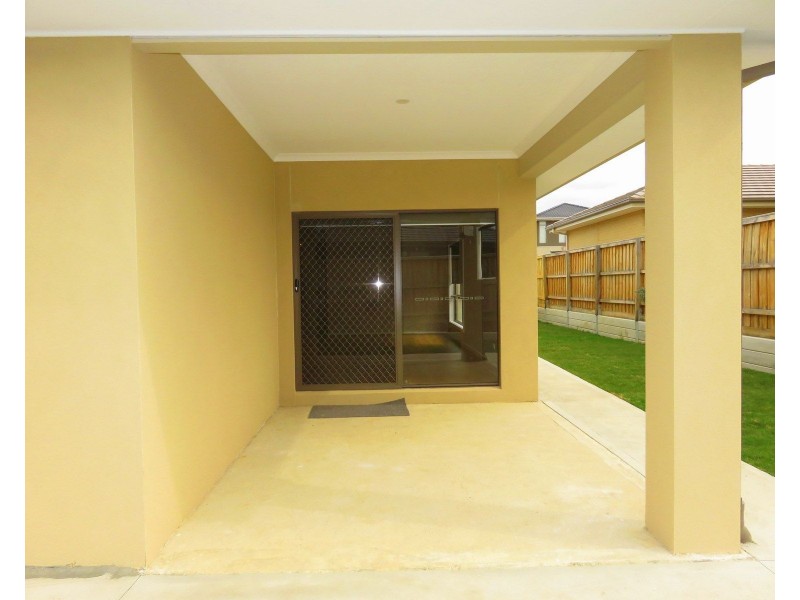 21 Gyrfalcon Way, Doreen VIC 3754