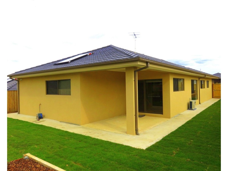 21 Gyrfalcon Way, Doreen VIC 3754
