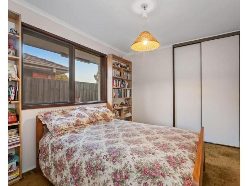 131 Mahoneys Road, Reservoir VIC 3073