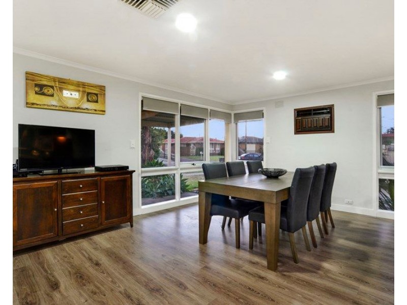 4 Cumberland Crescent, Thomastown VIC 3074