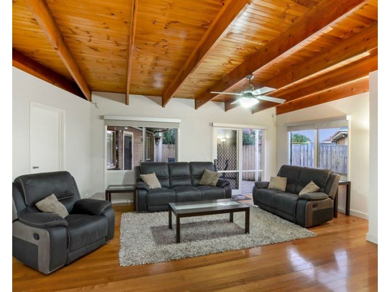 4 Cumberland Crescent, Thomastown VIC 3074