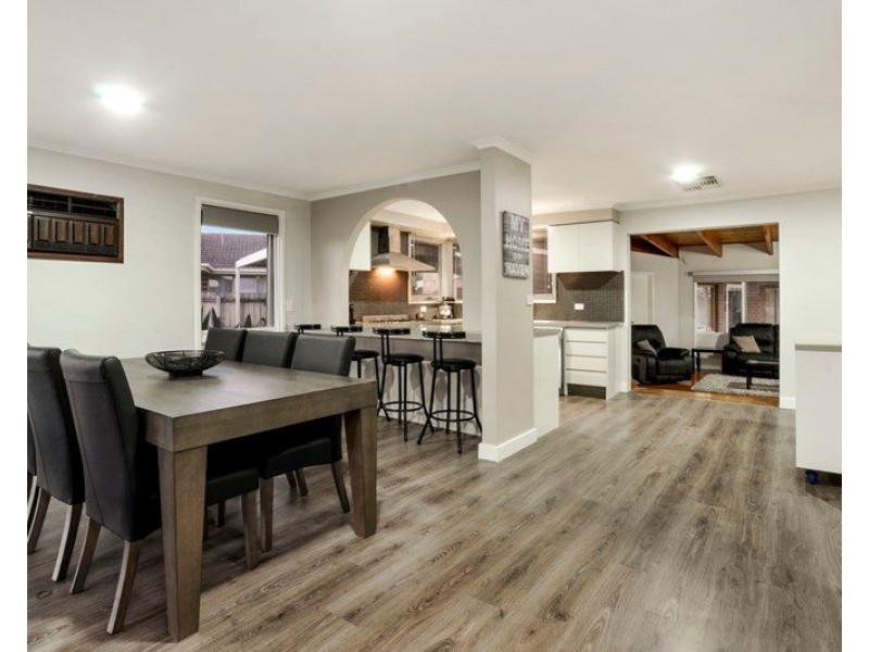 4 Cumberland Crescent, Thomastown VIC 3074