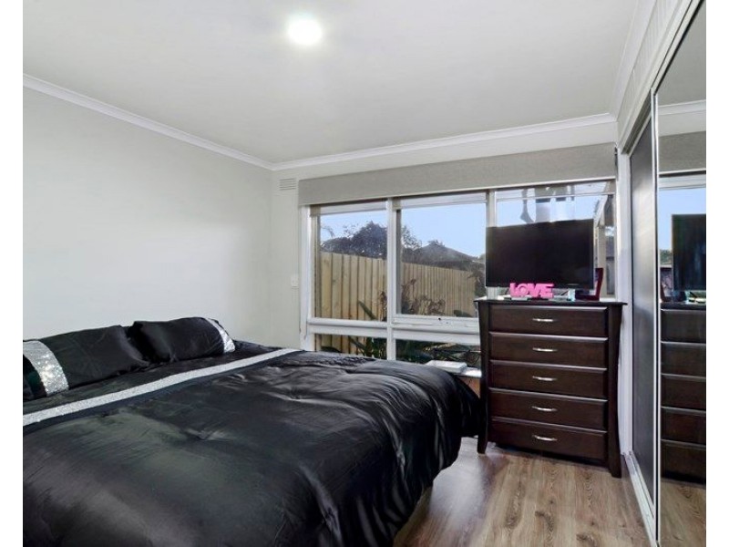4 Cumberland Crescent, Thomastown VIC 3074
