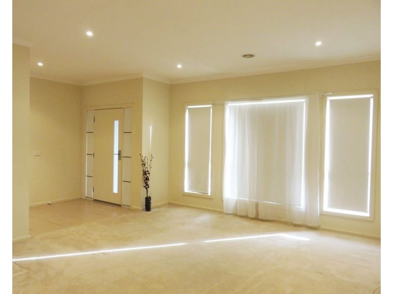 26 Waterlily Drive, Epping VIC 3076