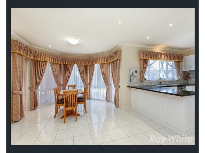 12 Lazar Grove, South Morang VIC 3752