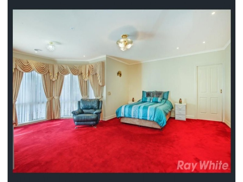 12 Lazar Grove, South Morang VIC 3752